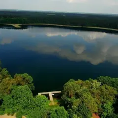 Chycina - ukryta wieś w Polsce z pięknym jeziorem i historią