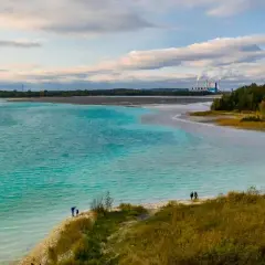 Jezioro Turkusowe w Koninie – tajemnice, historia i atrakcje