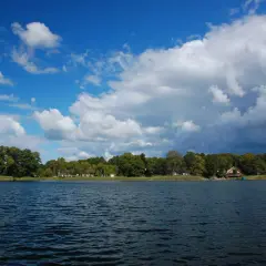 Jezioro Siecino - odkryj czystość wody i atrakcje turystyczne