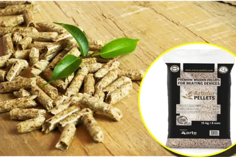 Łowienie na pellet haczykowy bez gumki. Worek z pelletem Arbour Pellets, idealnym do łowienia.