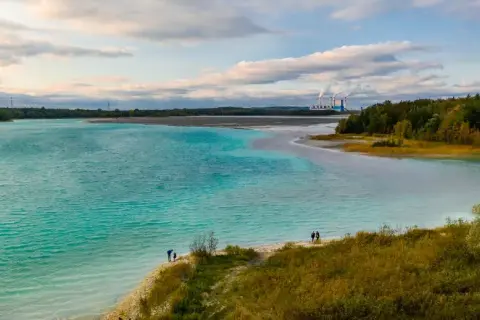 Jezioro Turkusowe w Koninie – tajemnice, historia i atrakcje