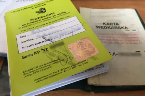 Jak opłacić kartę wędkarską? Proste metody płatności online