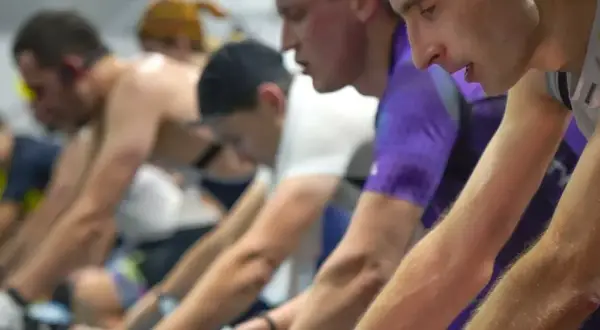 Spinning co to? Poznaj różne znaczenia i zastosowania tej metody